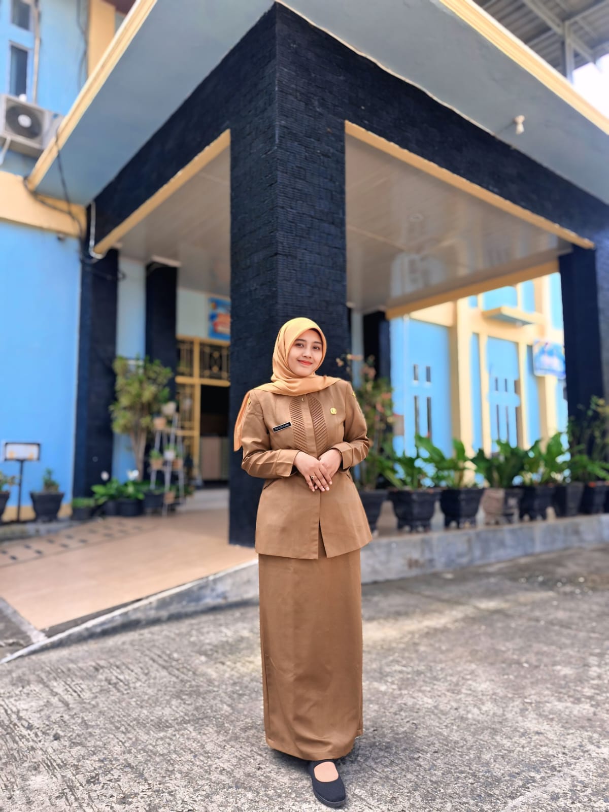 TIA AIZIR RAHMI