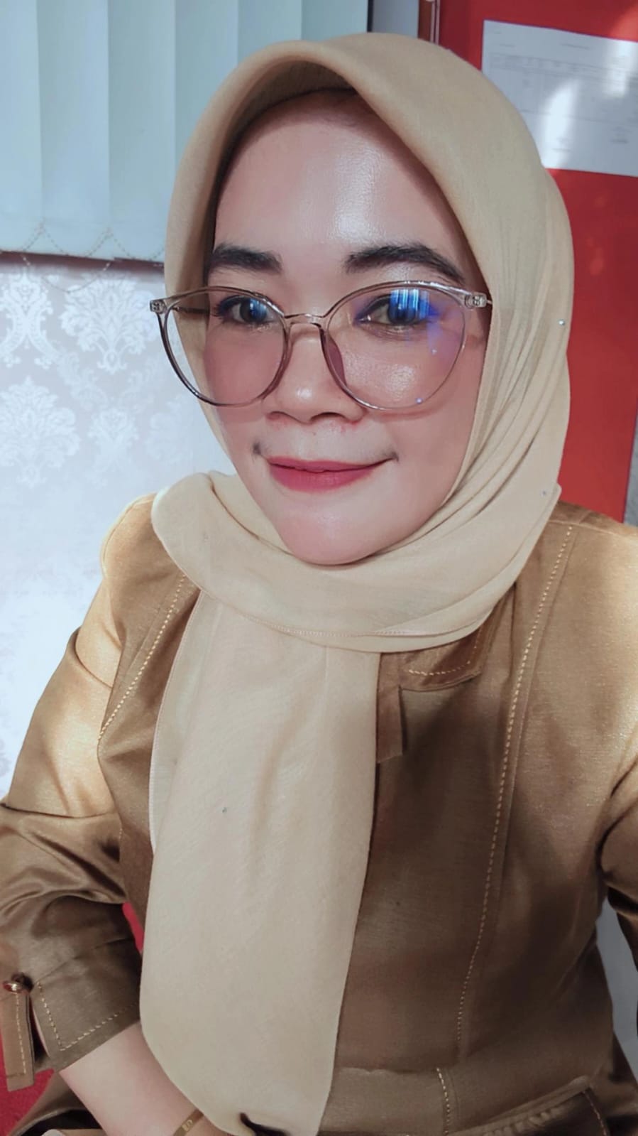 ELFETRI SUSANTI, SH